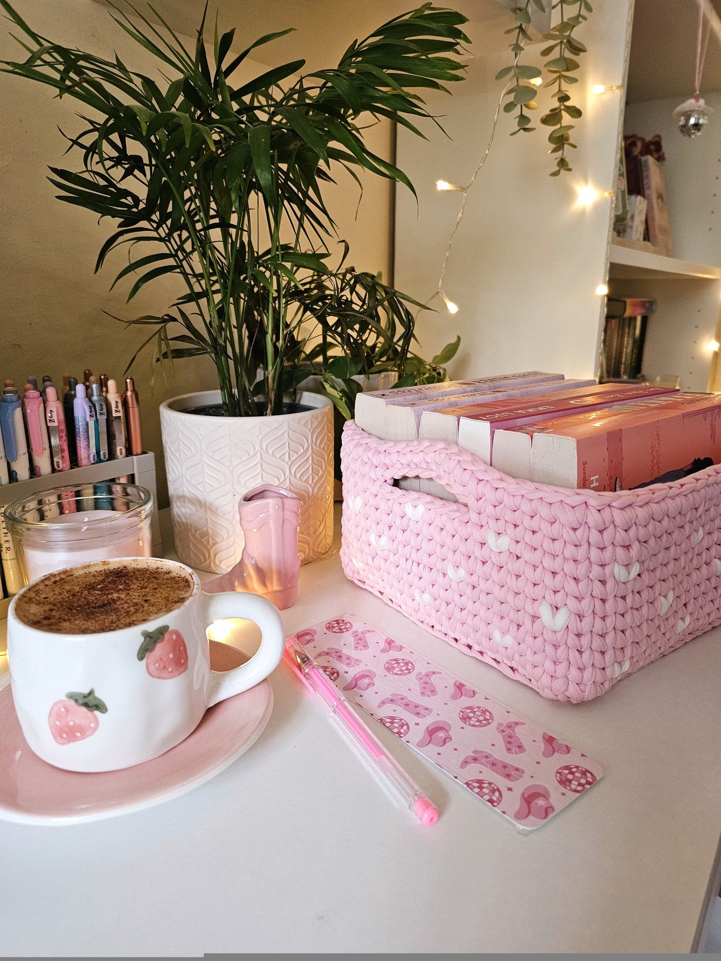 TBR BOOK BASKET | WITH HEARTS
